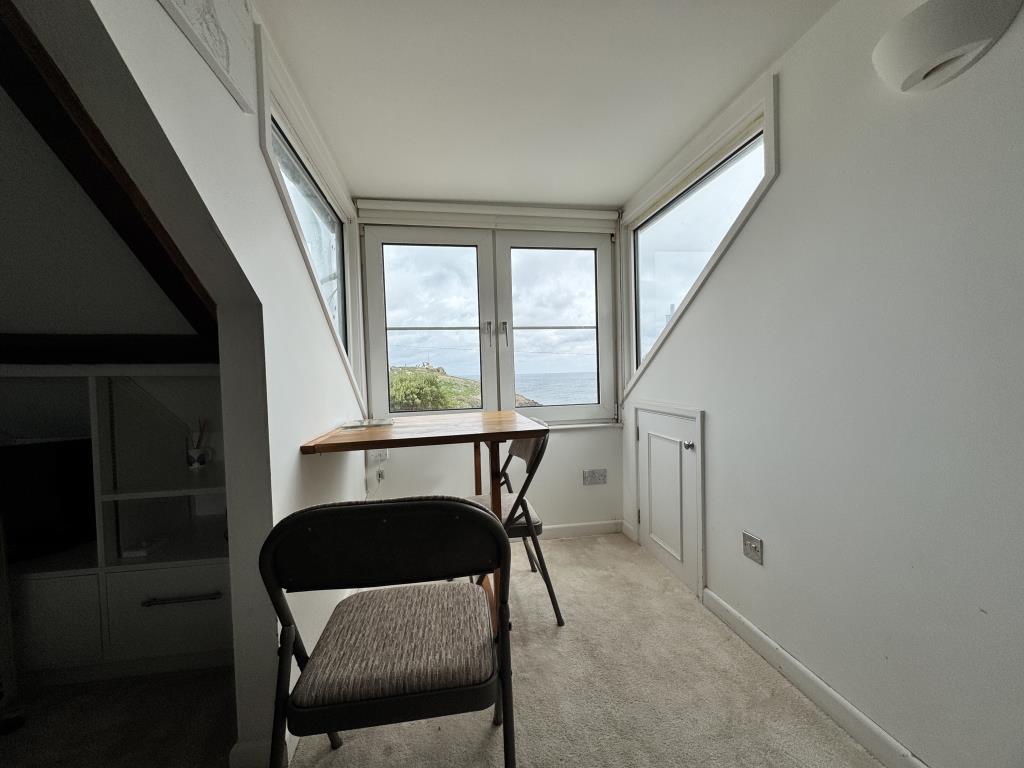 Lot: 114 - STUDIO FLAT CLOSE TO BEACHES - Dining Area